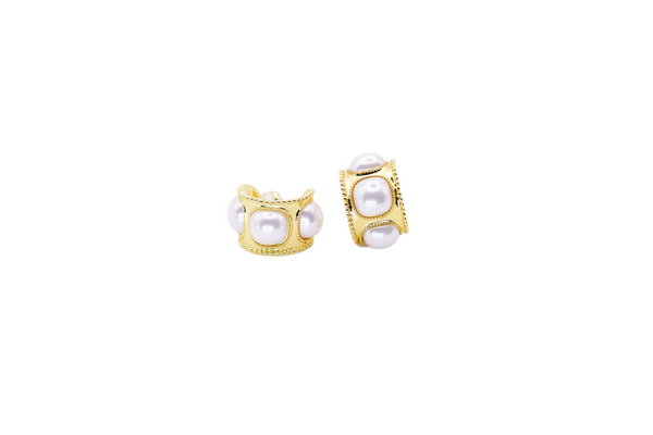 REGAL PEARL DOME STUDS EARRINGS